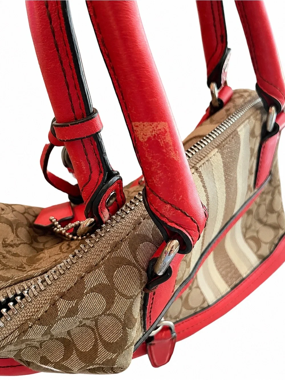 Coach signature stripe